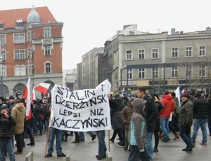 Postbolszewicka mafia z PO i KOD pod wezwaniem komunistyczno-sowieckich zbrodniarzy Stalina i Dzierżyńskiego