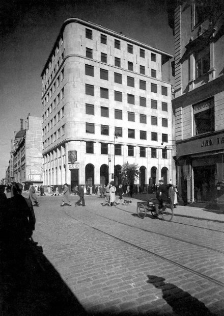 Przedwojenna centrala Pocztowej Kasy Oszczędności (PKO)