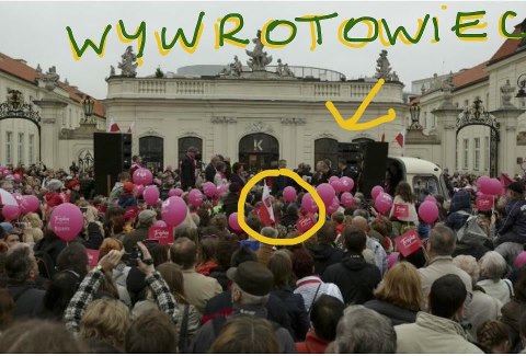 601759_335643083229073_306601905_n