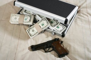 mafia-PO-pistolet_dolary_