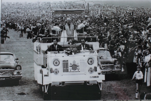 pierwsza-pielgrzymka-jana-pawla-ii-do-polski-1979