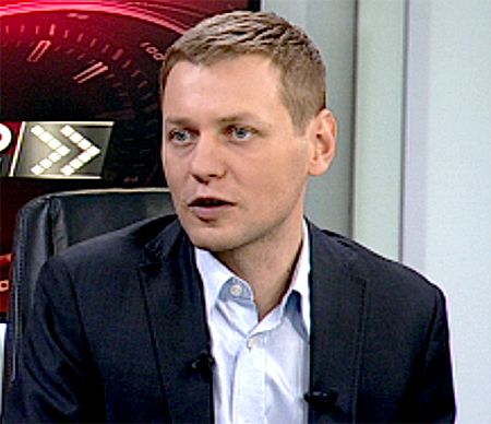 uid_893fbaf4e26bc574c11c738ee398511b1289319475817_width_700_play_0_pos_3_gs_0