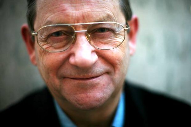 z8286269Q,Norman-Davies