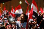 Za RMF24 (http://www.rmf24.pl/fakty/swiat/news-wojsko-obalilo-mursiego-nowe-starcia-na-egipskich-ulicach,nId,990485) Egipska armia odsunęła w środę wieczorem od władzy prezydenta Mohammeda Mursiego i wyznaczyła przewodniczącego trybunału konstytucyjnego Adliego Mansura na tymczasowego szefa państwa. Ma on zostać zaprzysiężony w […]